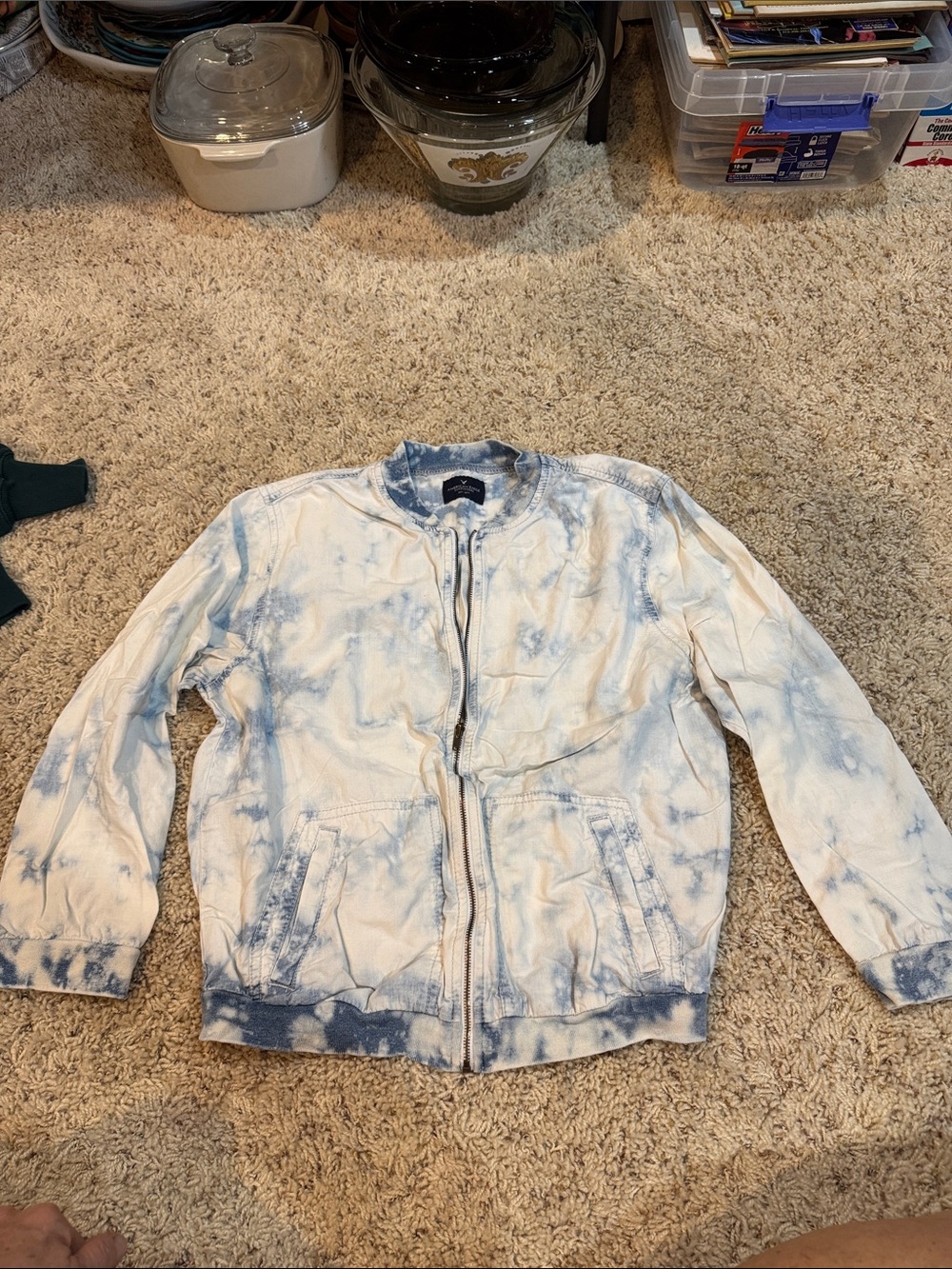 American Eagle Outfitters Light Blue & White Tie-Dye Jean Jacket